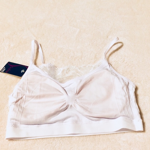 Glimmered lacy seamless Bralette w/ removable pads - Picture 7 of 8